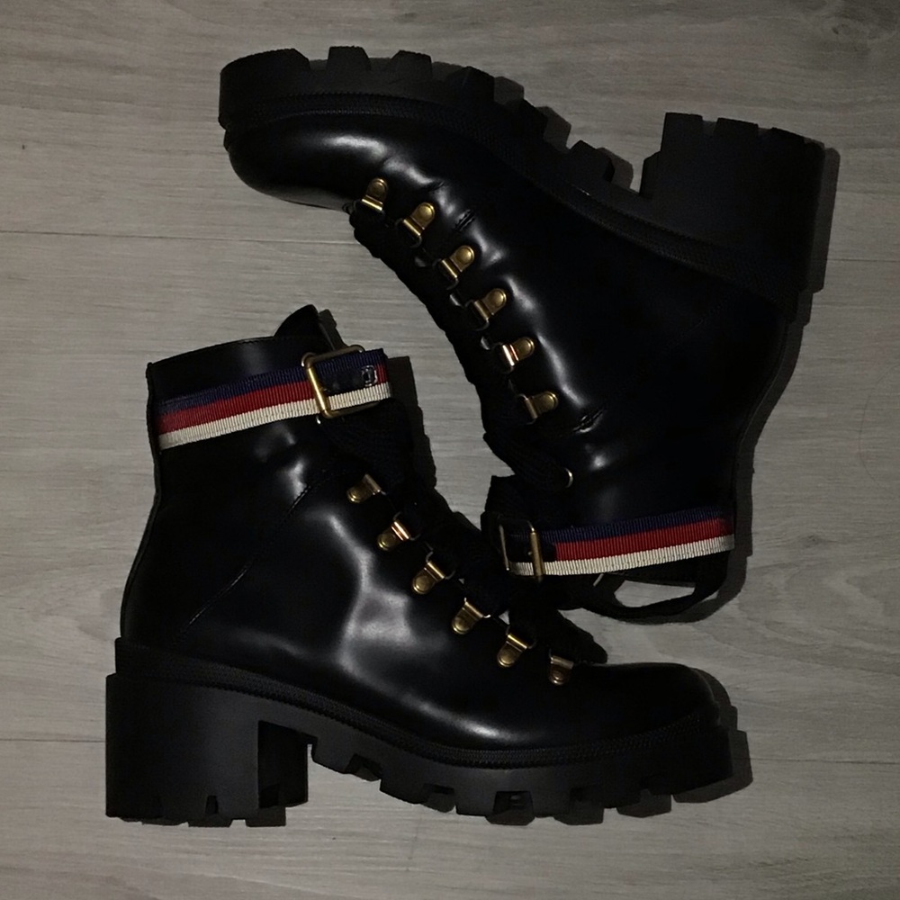 Black Gucci Ankle Boots Size 37.5 with Snake Sole Detail